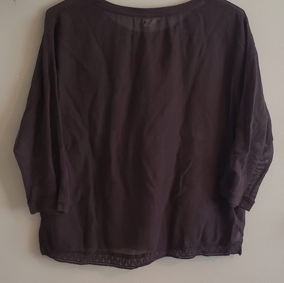 Embroidered Pattern Mesh Top - Picture 5 of 5